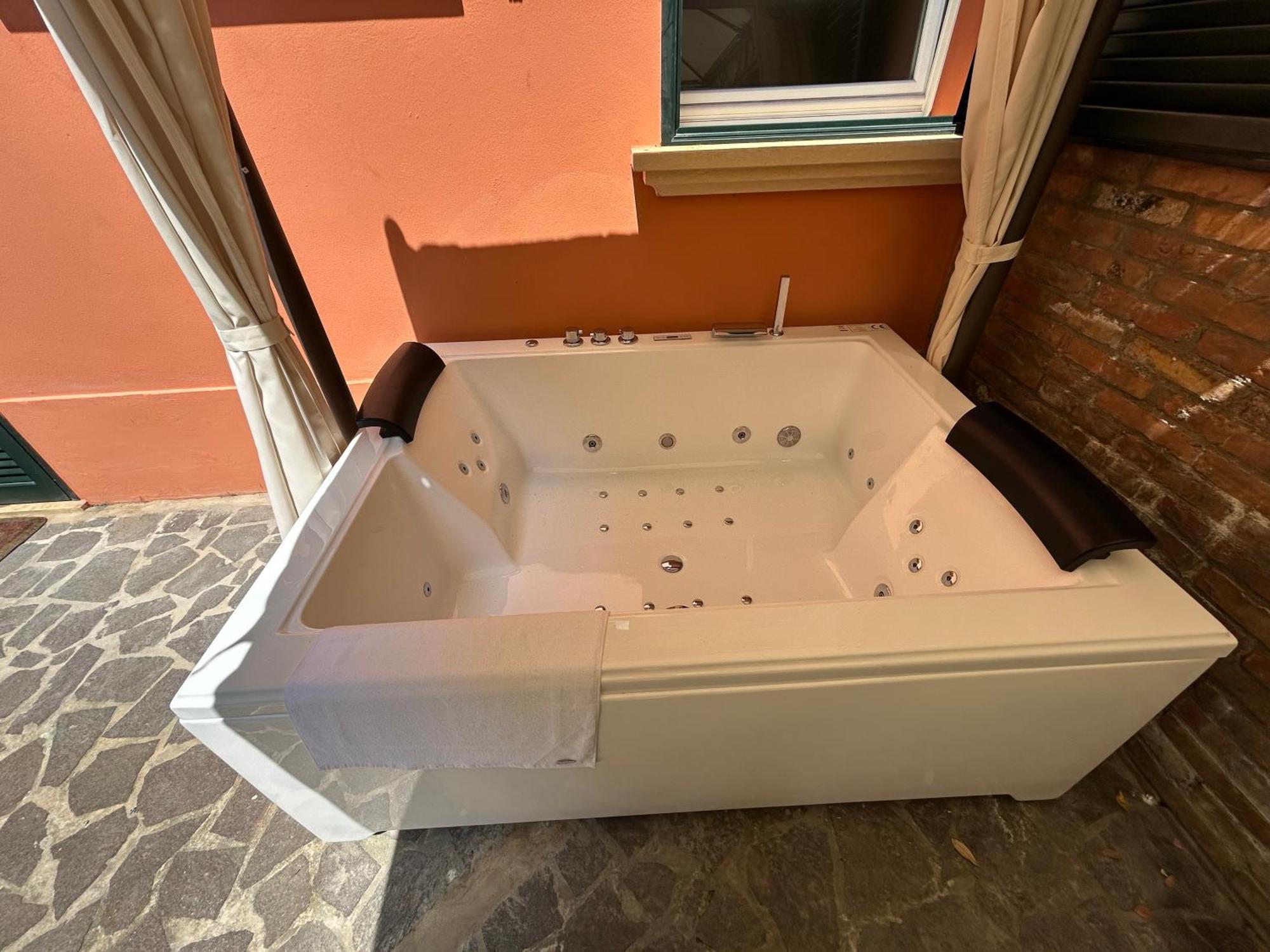 Isaia Garden -Private Garden Spa Bath Bolognarooms 외부 사진